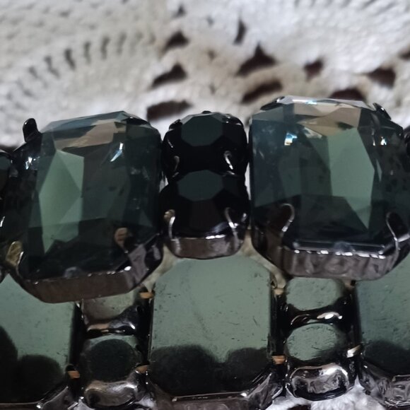 Big Chunky Black Stretch Statement Bracelet W/ Rhinestones - Picture 5 of 5